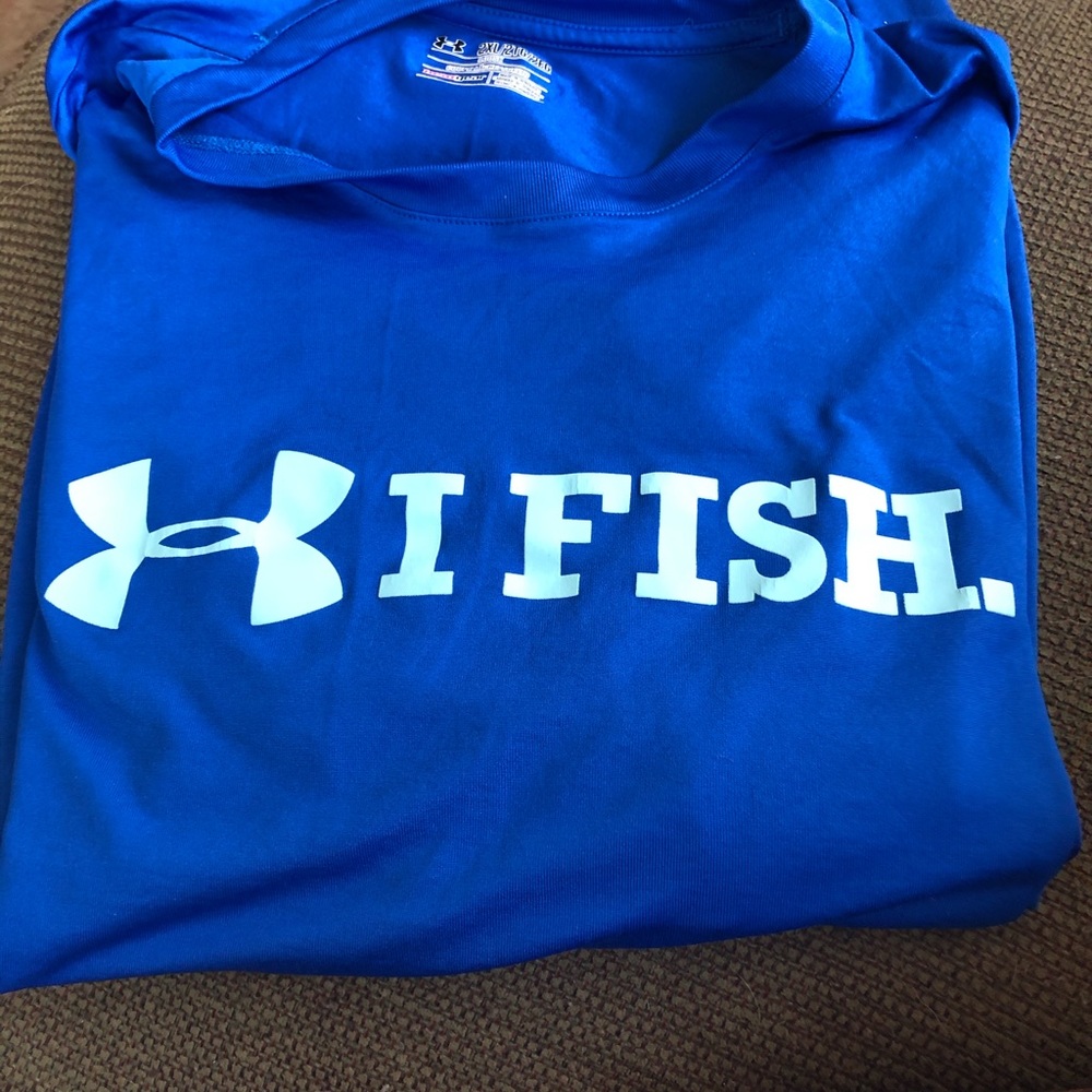 Men’s under armor shirt